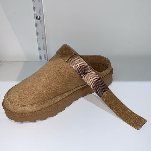 TAN CLOG FUR SANDAL - Picture 8 of 9